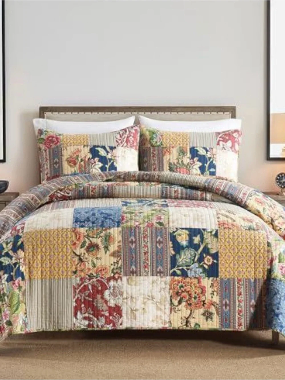 Patchwork Floral Quilted Set Queen